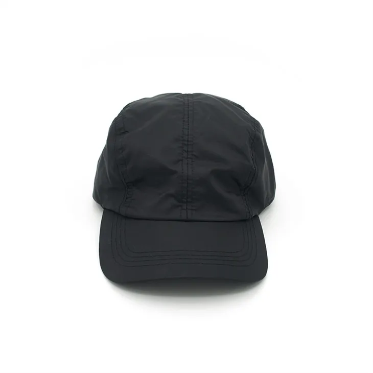 หมวกโพลีเอสเตอร์สีดำ