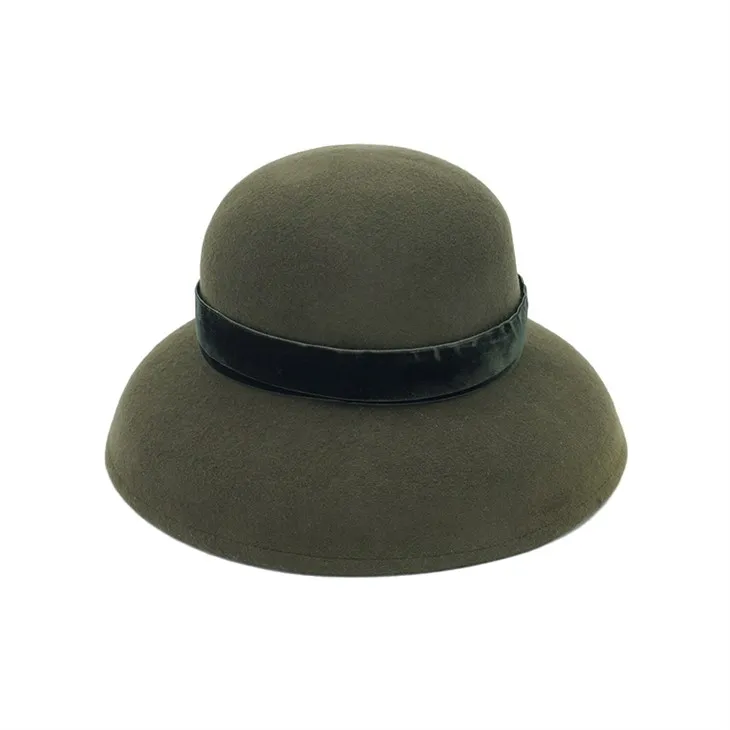 หมวกขนสัตว์สีเขียวอมดำ